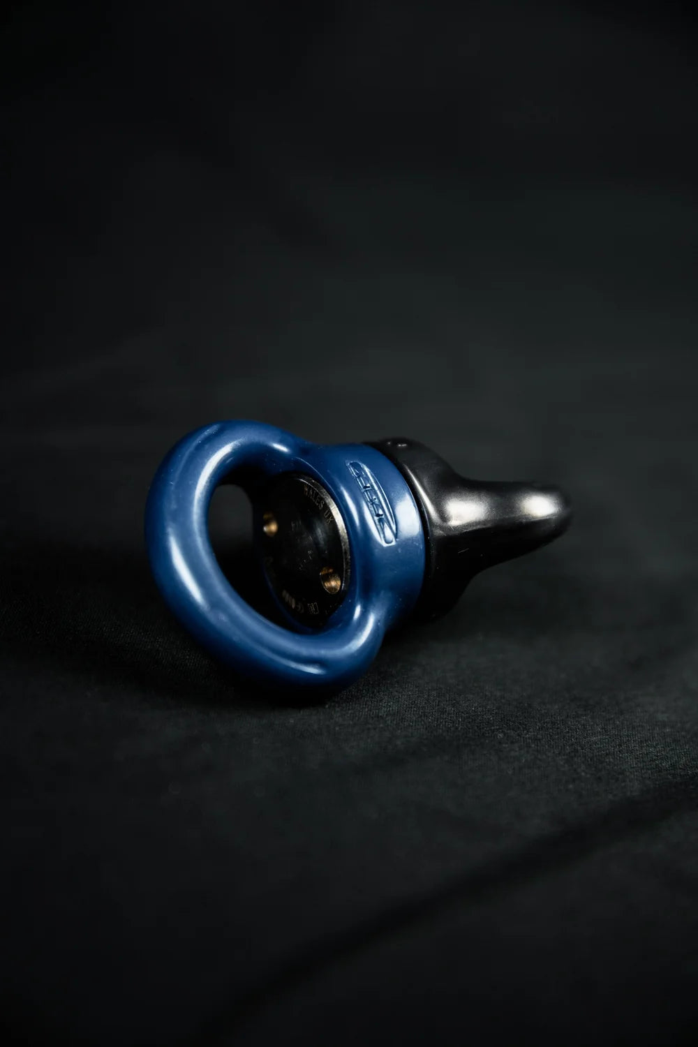 Axis Swivel